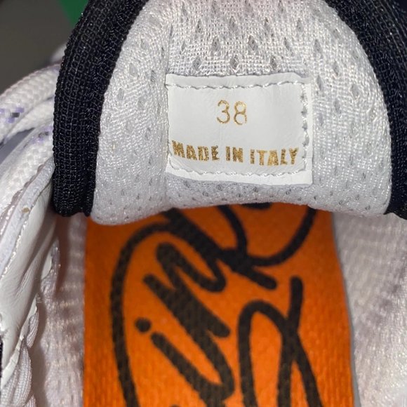 Versace Chain Reaction - Picture 6 of 11